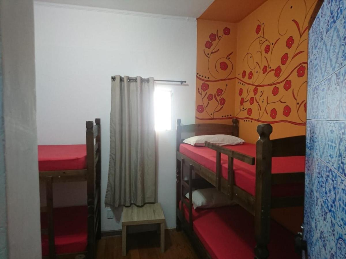 Hostel Calabria Na Vila Madalena Junto A Alegria Da Vila サンパウロ エクステリア 写真