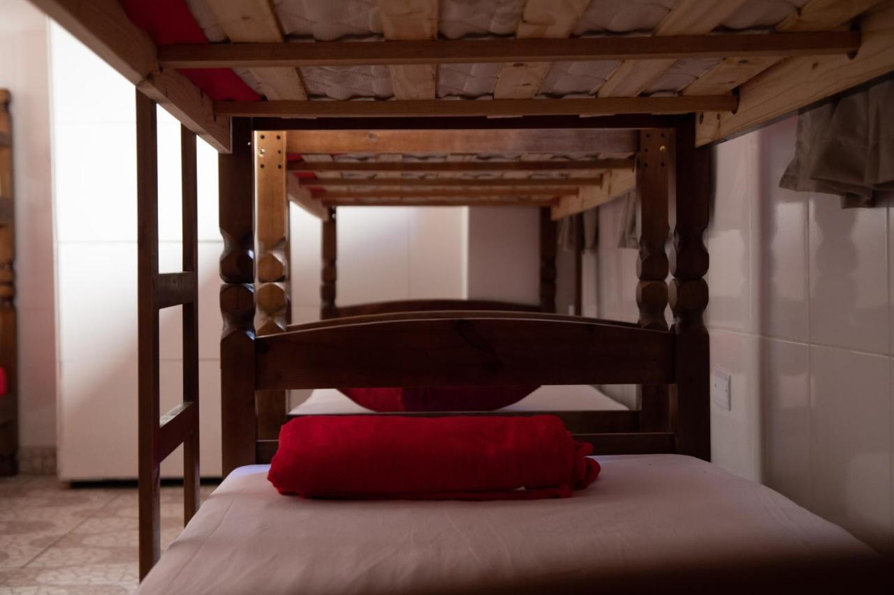 Hostel Calabria Na Vila Madalena Junto A Alegria Da Vila サンパウロ エクステリア 写真